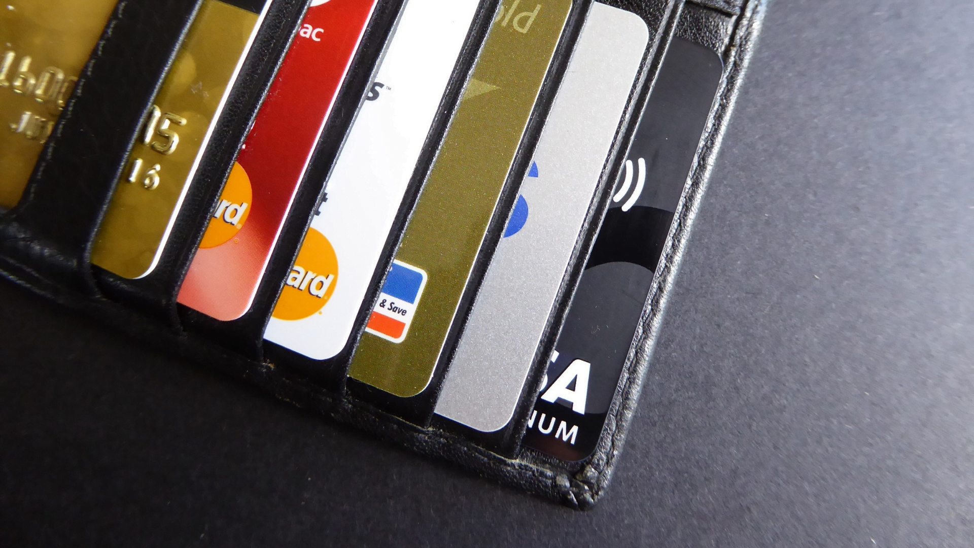 Tips Memilih Bank yang Tepat