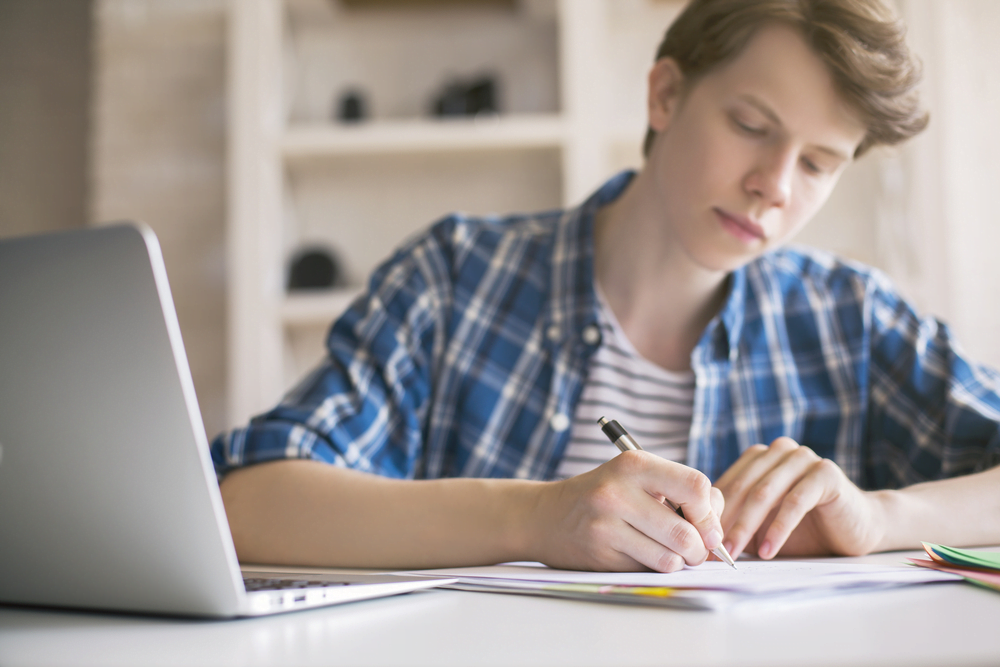 Kumpulan Contoh Essay