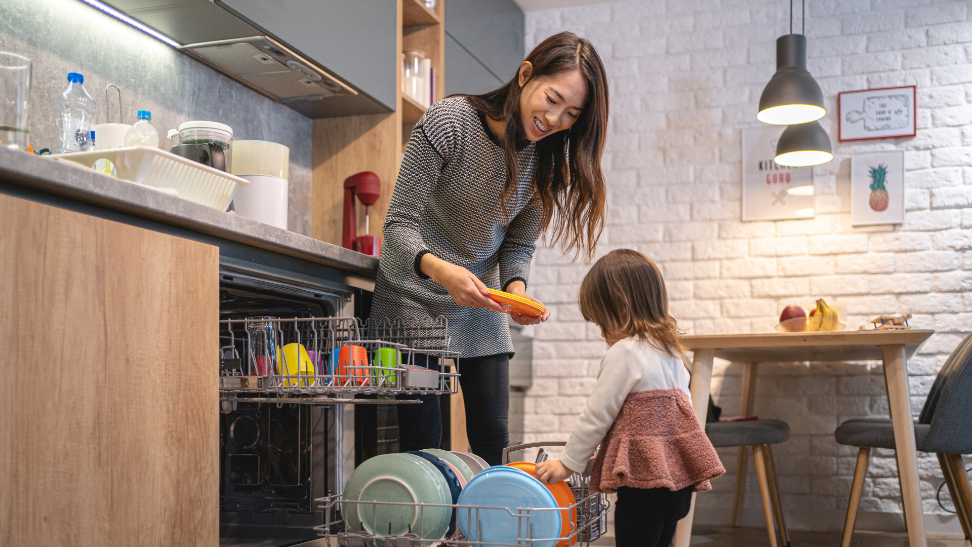 Example of a Short but Interesting School Vacation Essay 2 School Holidays at Home Helping Mom