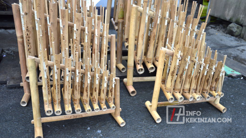Peran Angklung dalam Seni Pertunjukan