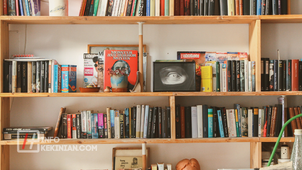 Rak Buku Do It Yourself (DIY)